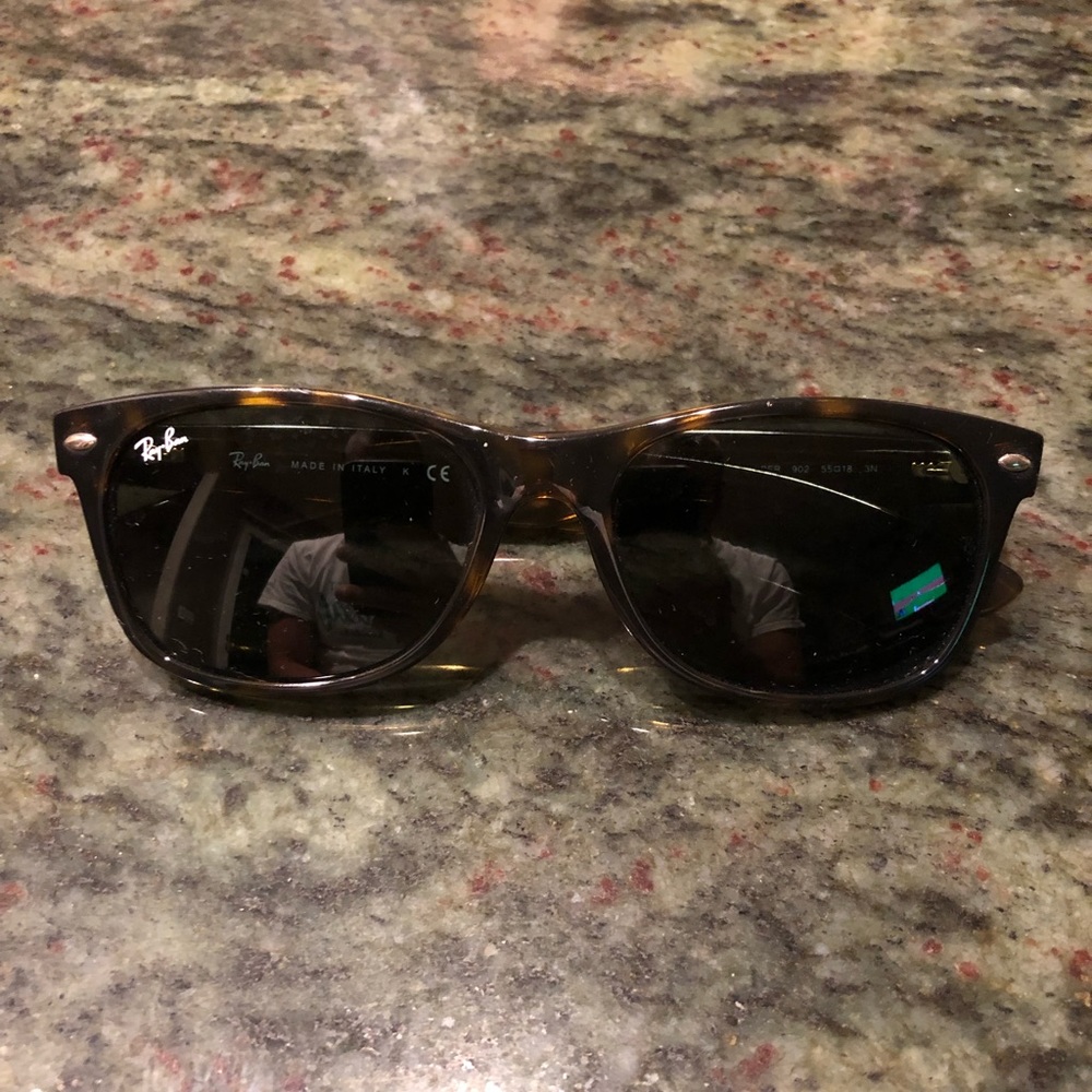 Ray Ban Tortoise Wayfarers With Green Lens